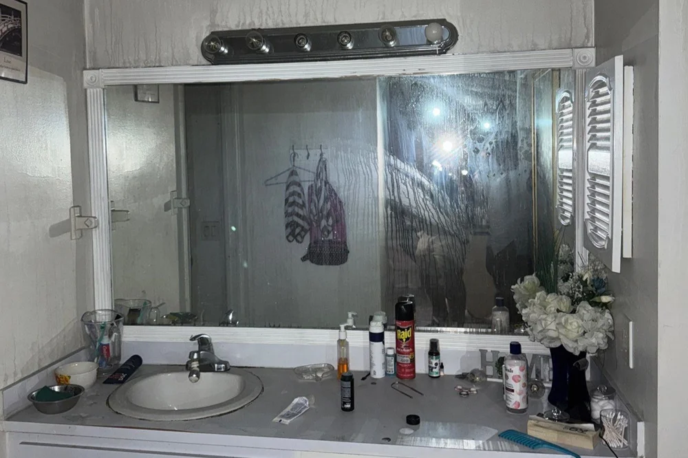 bathroom-before bathroom-before